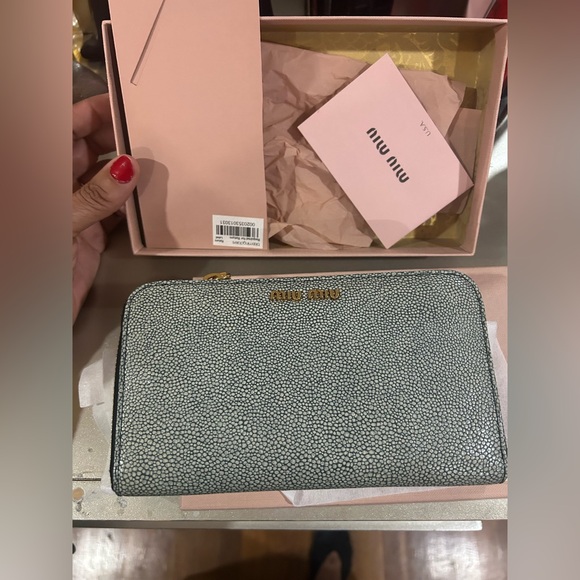 Miu Miu Pebbled Gray Leather Women's Full size Zip Around Wallet!! - Picture 1 of 9